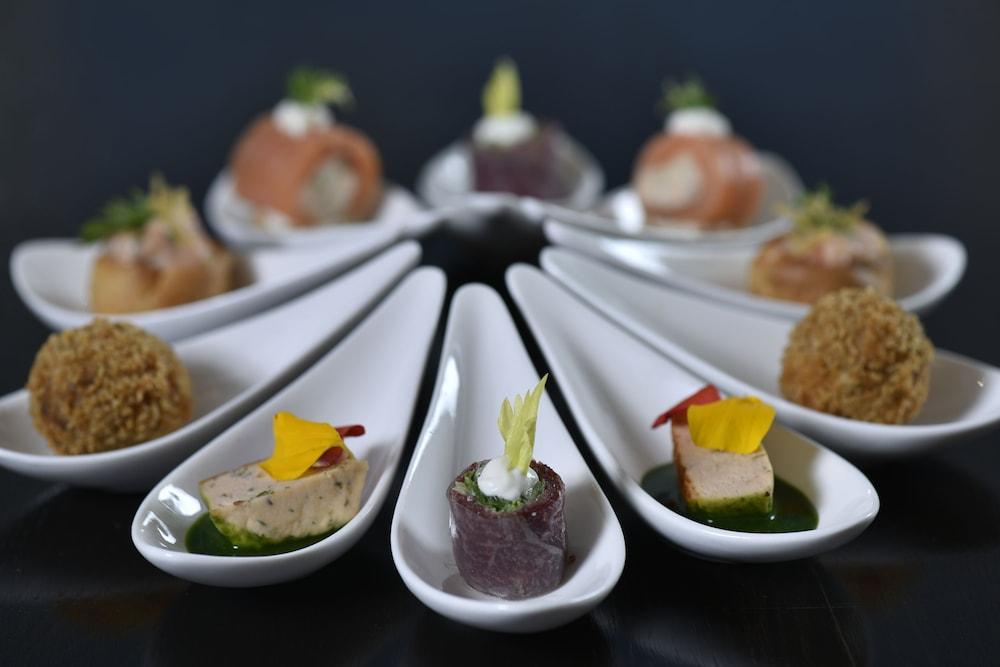 Swiss-Belhotel Seef Bahrain Manama Ngoại thất bức ảnh